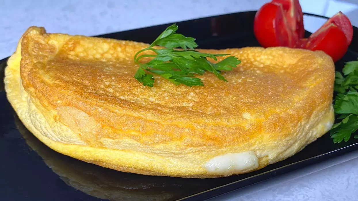 Kaşarlı Omlet  